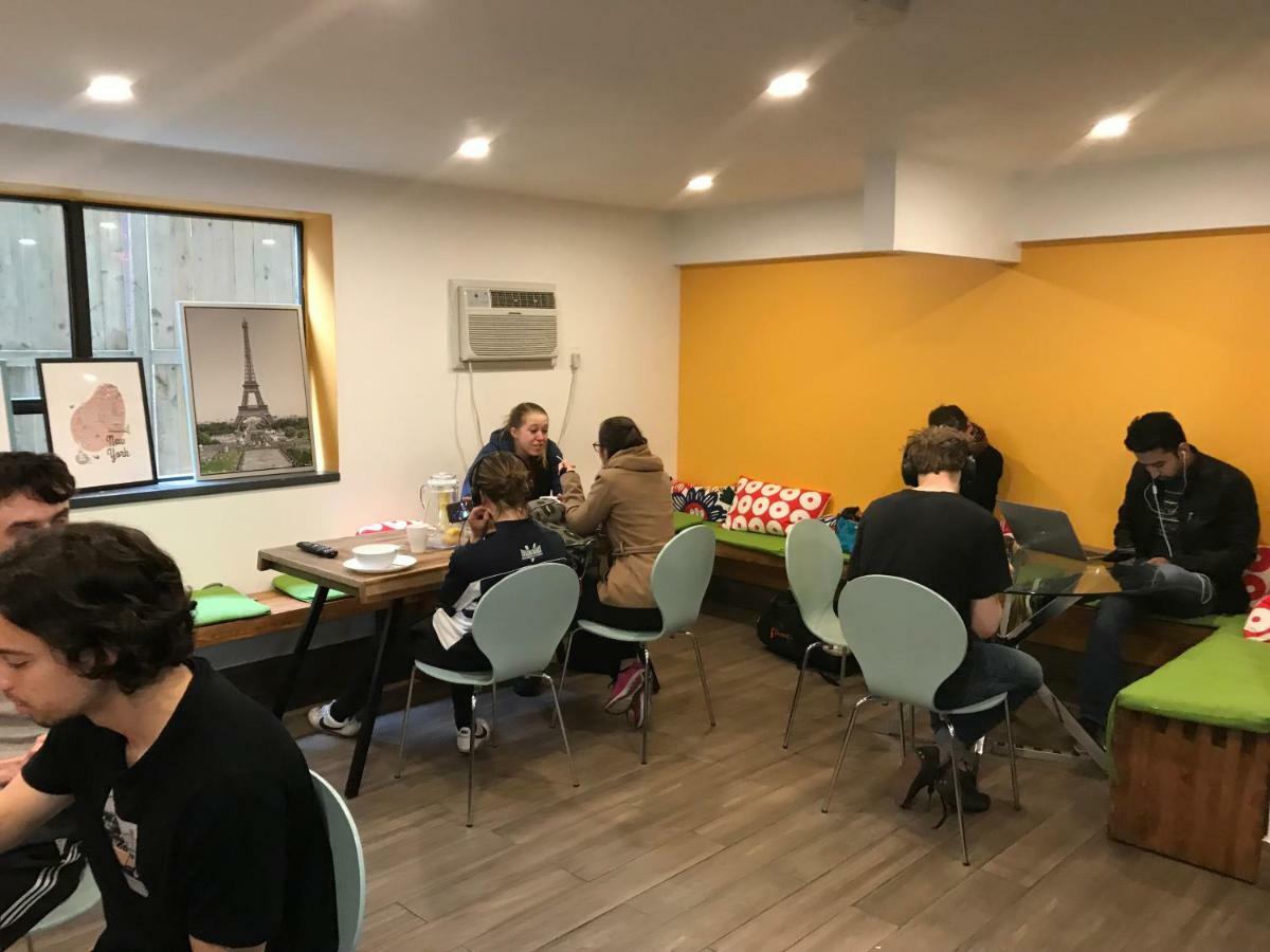 فندق Kensington College Backpackers تورونتو المظهر الخارجي الصورة